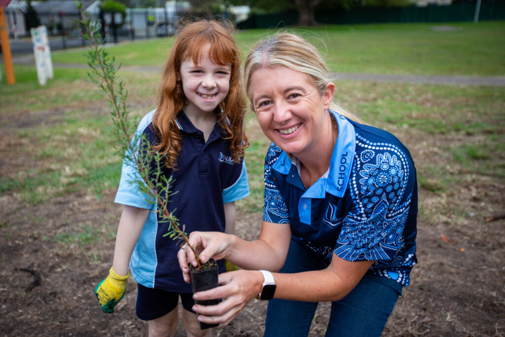 20240513_Teralba PS_Planting Day_Neil Keene_17